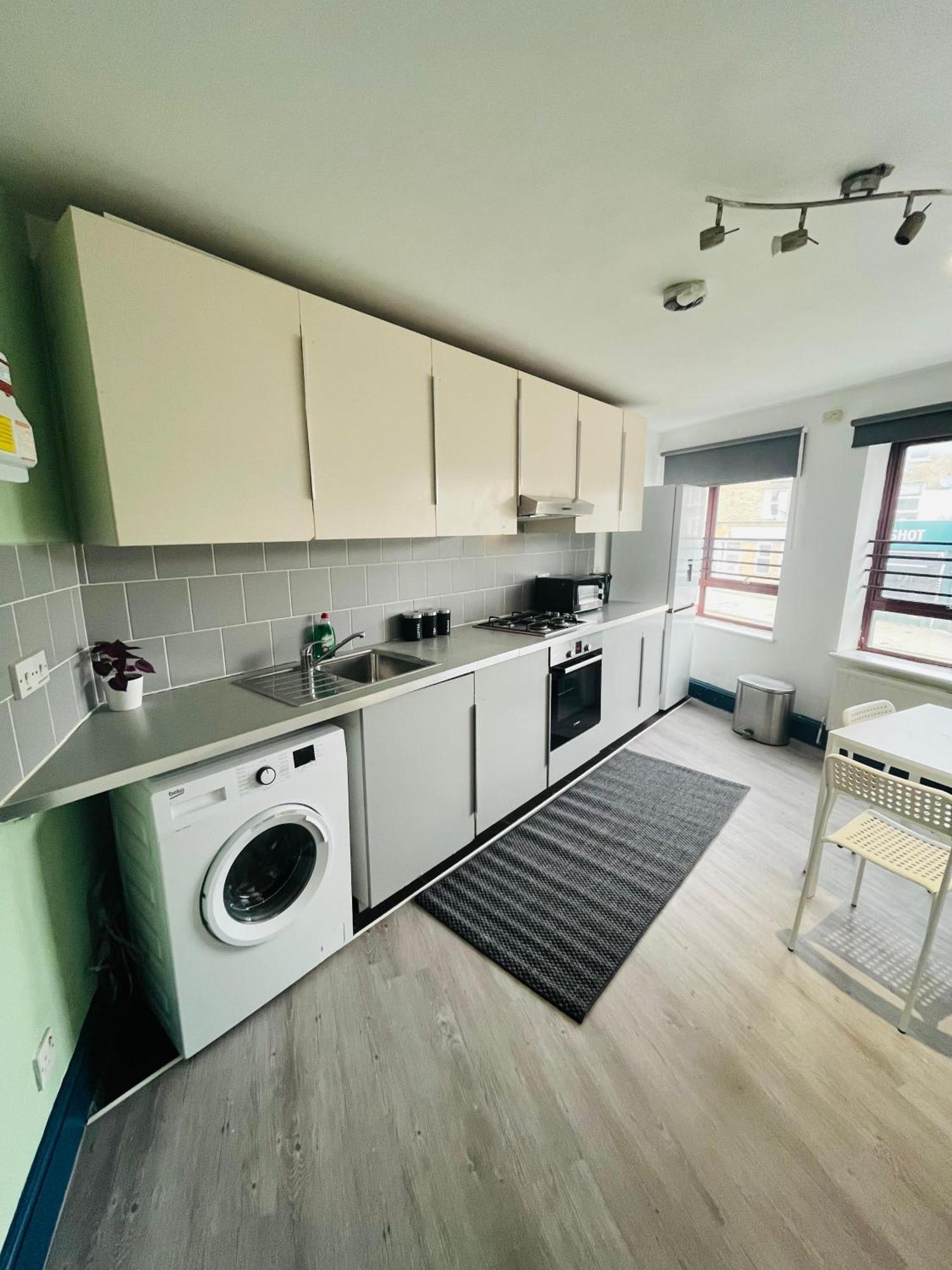London Budget Rooms 603 Ngoại thất bức ảnh